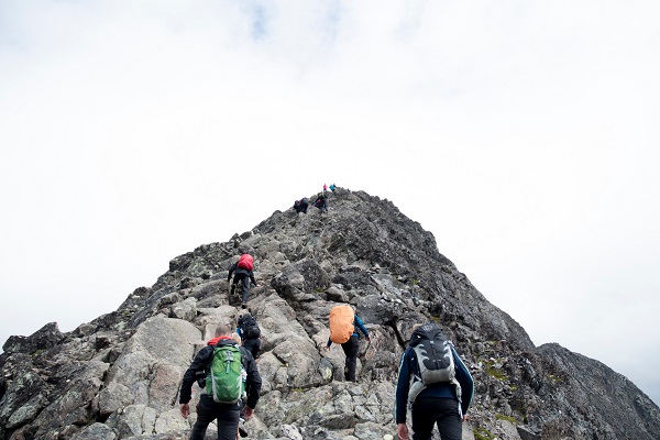 Whooping cough cases hold mountaineering in Michigan