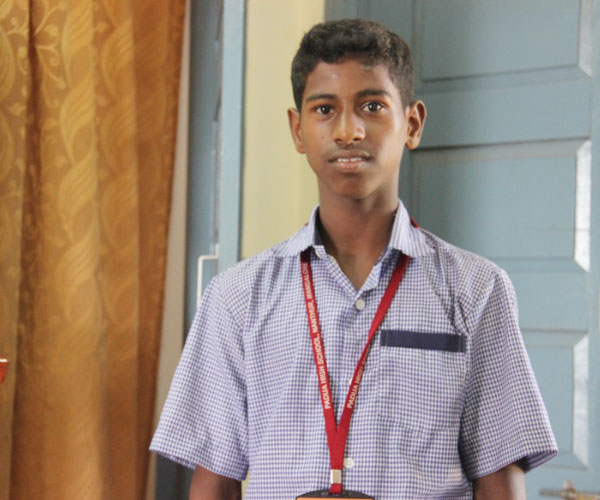 15-year-old Jagdesh has volunteered to serve Akshaya Patra meals at his faculty to all or any his fellow mates. - ArticlesWorldBank