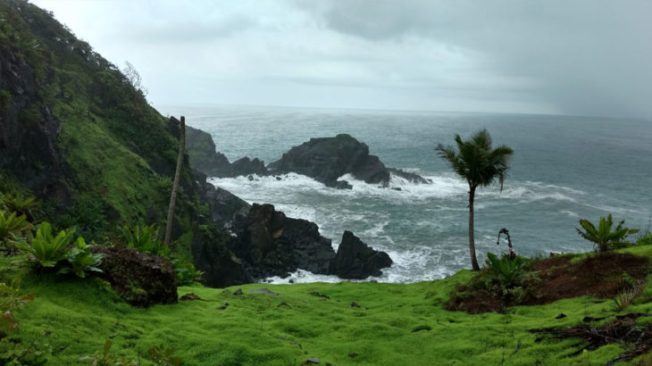 Verdant hillsides, innumerable waterfalls and pristine beaches is what the real Goa is all about! Image Source Outdoers